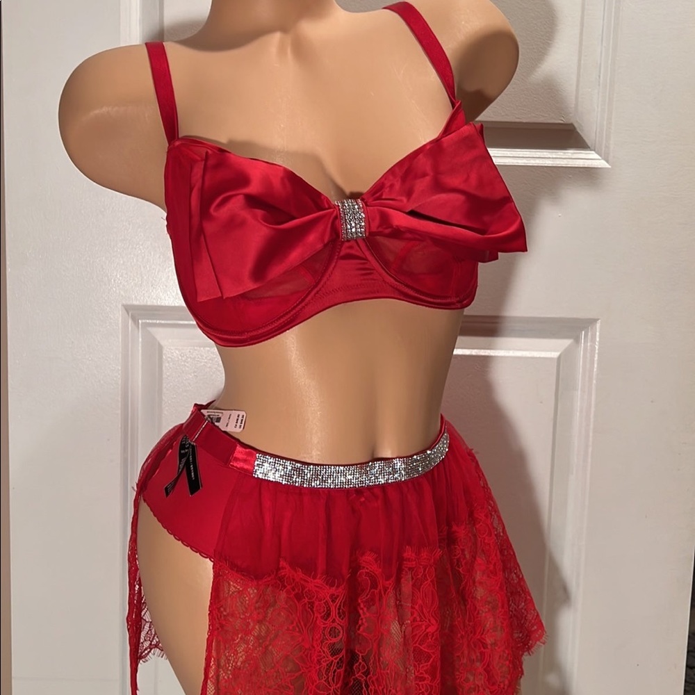VS Very Sexy push up 3 pieces set 36DDD/M New